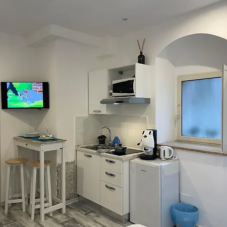 Il Ciottolo Oda ve Kahvaltı 4*